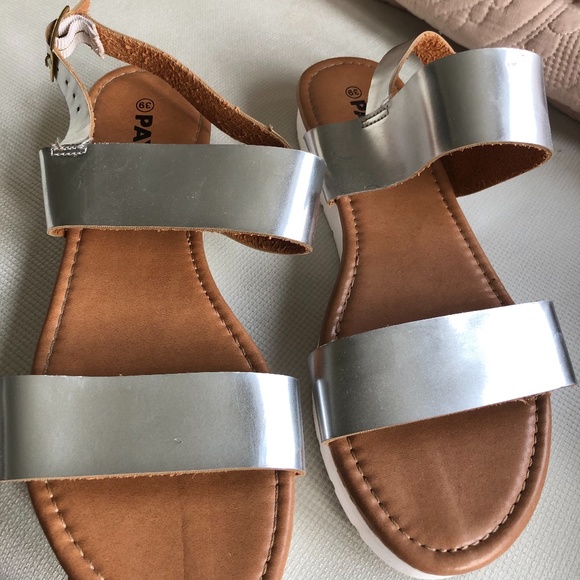 🔥Metallic Platform Sandals - Picture 1 of 4